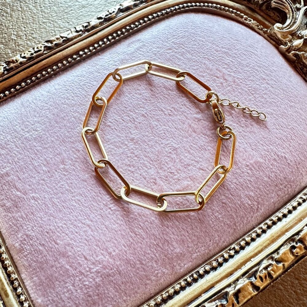 6 1/2" + 1" Large Link Paperclip Chain Bracelet 18K Gold PVD Stainless Steel - Picture 4 of 4